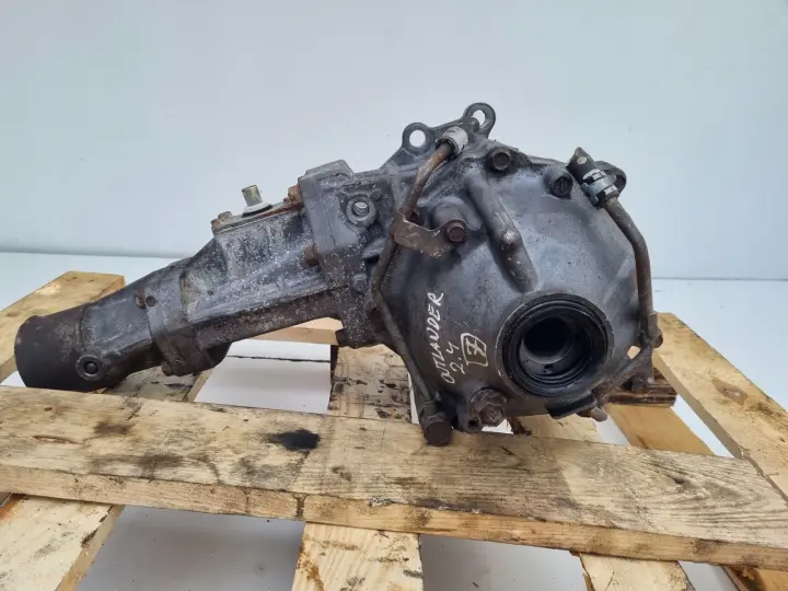 Mitsubishi Outlander II 2.4 REDUKTOR SKRZYNI BIEGÓW manualnej MANUAL