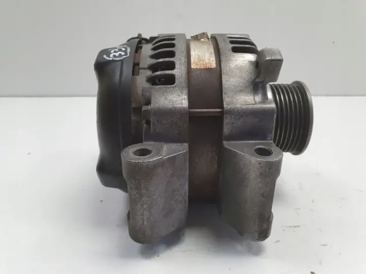 Toyota Avensis T25 2.0 D4D ALTERNATOR