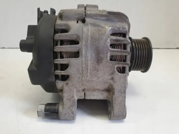 Volvo S40 II V50 1.6 D2 ALTERNATOR 30659389 120A