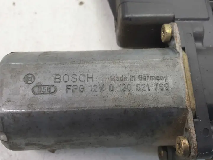 Mitsubishi Space Star SILNICZEK SZYBY Prawy przód