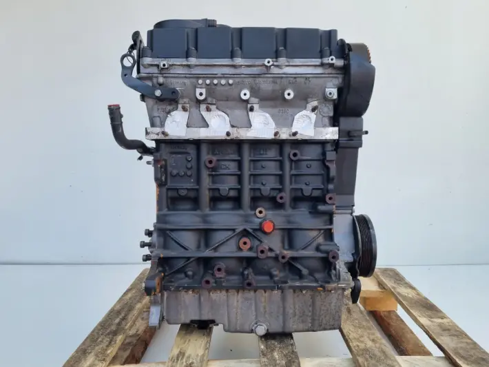 SILNIK BEZ OSPRZĘTU Skoda Superb II 2.0 TDI 140KM BKD