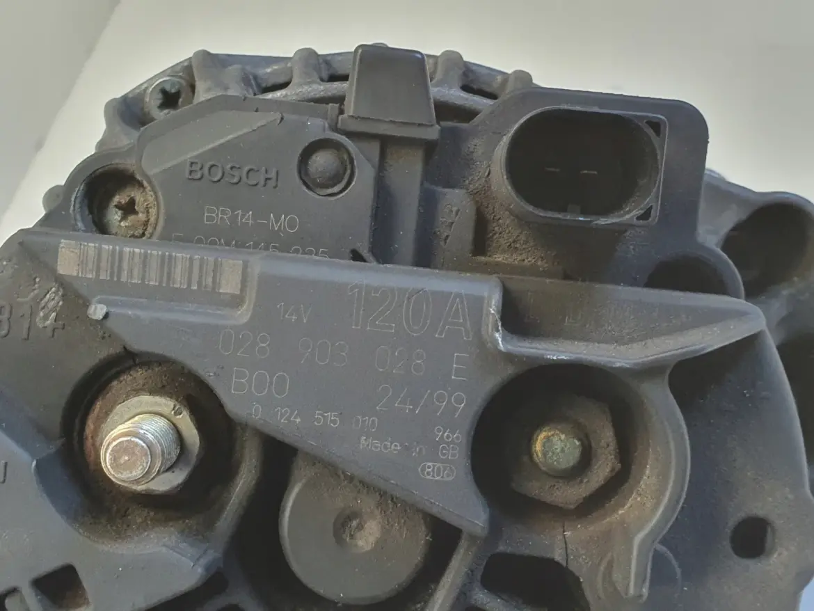Skoda Octavia I 1.9 TDI ALTERNATOR Bosch 028903028E 120A