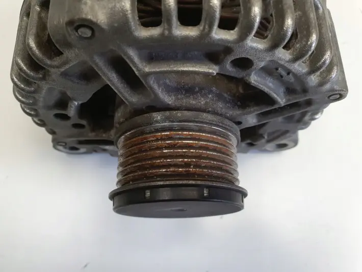 Volvo V50 2.0 D ALTERNATOR bosch 0121615028