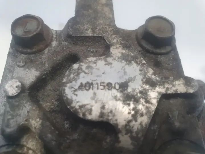 Kia Carnival III 2.2 CRDI POMPA WSPOMAGANIA