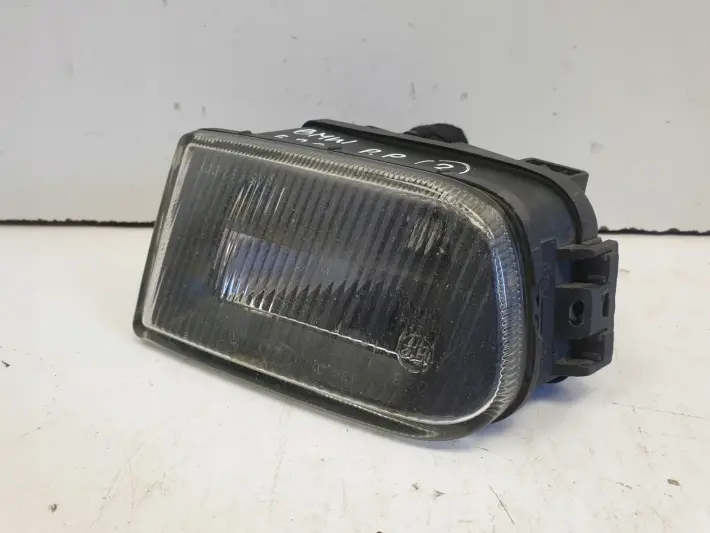Bmw E39 lift PRAWY PRZEDNI HALOGEN Przód pasażera 837794