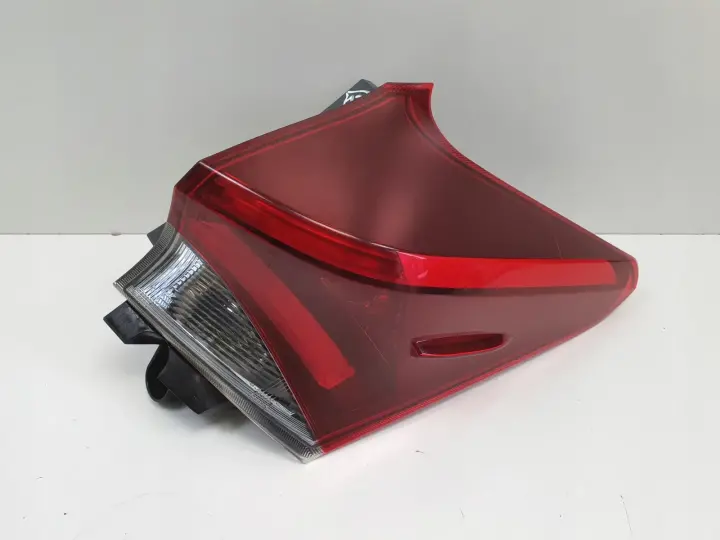 Toyota Auris II LIFT HTB 12-18r TYLNIA LAMPA PRAWA PRAWY TYŁ
