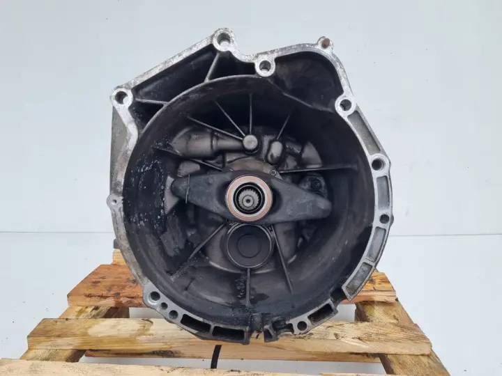 BMW E60 E61 MANUALNA SKRZYNIA BIEGÓW manual 1069401016