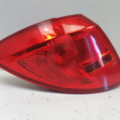 Opel Meriva B 10-17r TYLNA LAMPA LEWA lewy tył 13253627