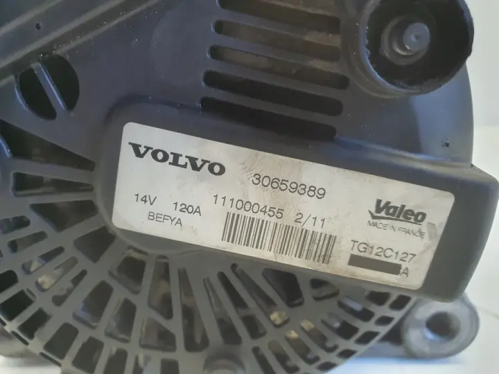 Volvo C30 D2 1.6 D ALTERNATOR 30659389 oryginał