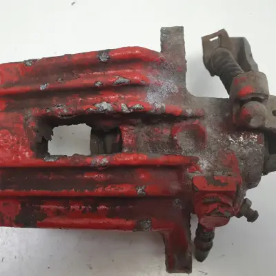 VW Golf IV Audi A3 PRAWY ZACISK HAMULCOWY tył pasażera