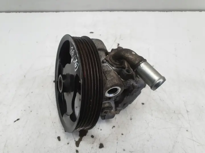 Mazda 3 BK 1.6 16V POMPA WSPOMAGANIA kyb