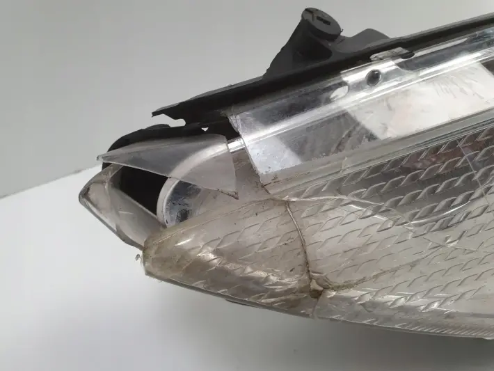 Ford Fiesta VII MK7 08-13r LIFT PRZEDNIA LAMPA LEWA lewy przód 8A6113W030DE