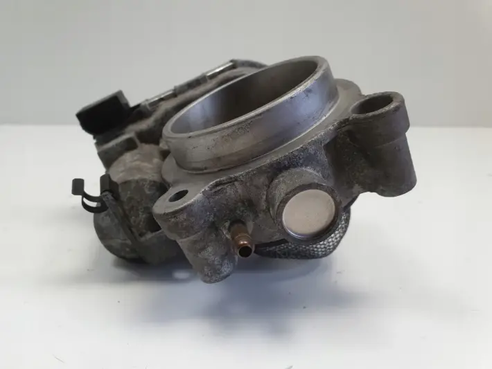 Mercedes W203 2.3 K PRZEPUSTNICA A1111410325