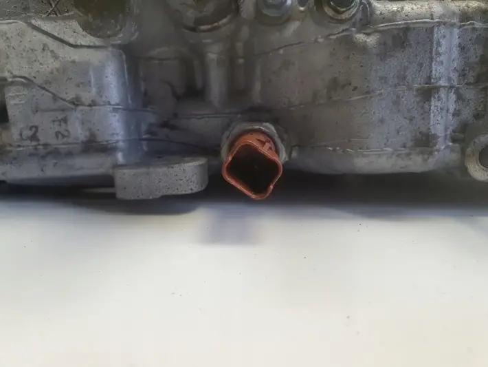 Peugeot 2008 1.2 VTi GŁOWICA CYLINDRÓW 9814763180