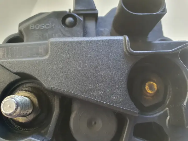 Audi A4 B5 1.9 TDI ALTERNATOR bosch 028903029B 120A
