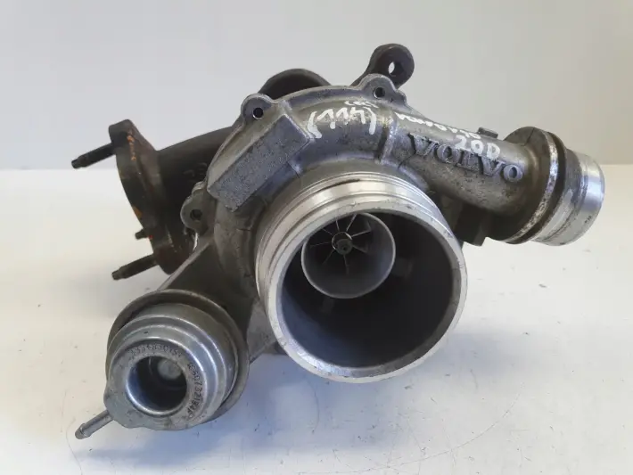 Volvo V40 II 2.0 D D2 TURBOSPRĘŻARKA turbo 31380130