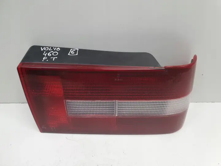 Volvo 440 460 91-96r TYLNIA TYLNA LAMPA PRAWA prawy tył pasażera ŁADNA