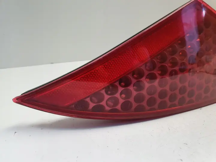Peugeot 307 CC TYLNIA TYLNA LAMPA PRAWA prawy tył W KLAPE