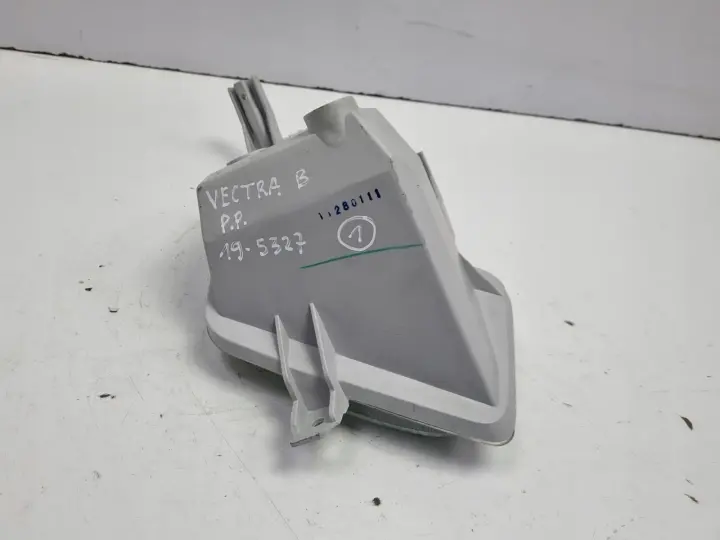 Opel Vectra B LIFT HALOGEN PRAWY PRZÓD przedni pasażera 19-5327