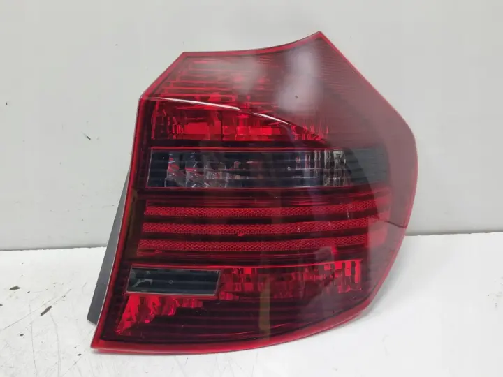 BMW E87 04-10r TYLNA LAMPA PRAWA prawy tył pasażera 08-4444-1946R-F DEPO