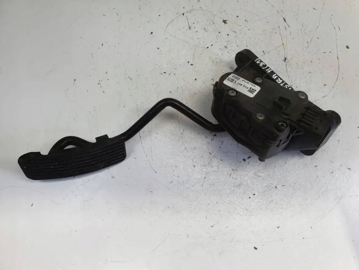 Opel ASTRA G II H III PEDAŁ GAZU Potencjometr przyspieszenia 9158010