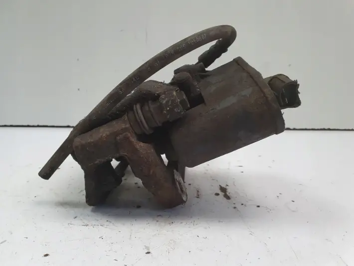 Volvo S60 II S80 II V60 V70 III XC70 II TYLNY ZACISK HAMULCOWY prawy tył