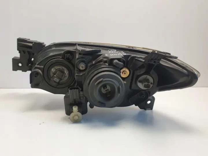 Mazda 3 LIFT 06- PRZEDNIA LAMPA PRAWA prawy przód