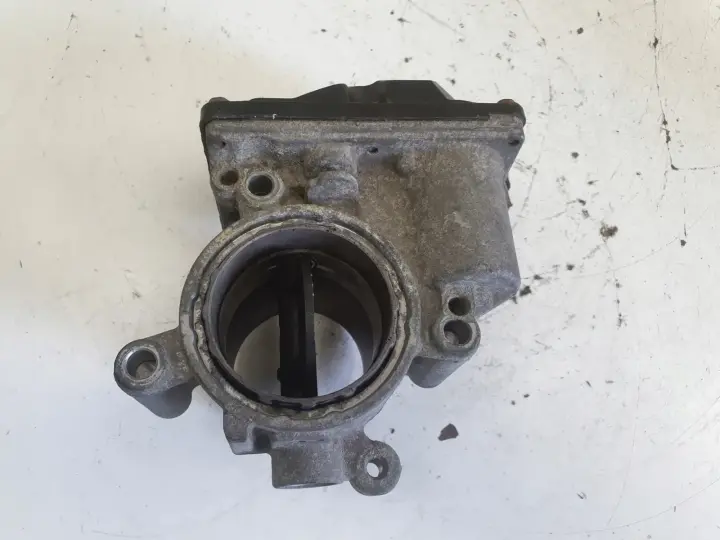 VW Eos 2.0 TDI PRZEPUSTNICA 03L128063R