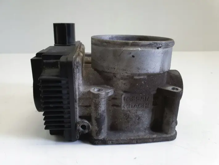 Nissan Primera P12 2.0 16V PRZEPUSTNICA SERA576-01