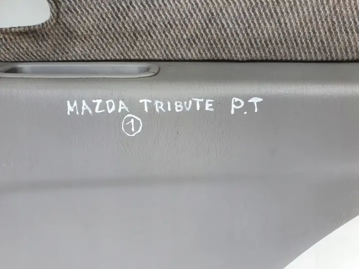 Mazda Tribute BOCZEK DRZWI PRAWY TYŁ TYLNY TYLNI