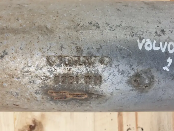 Volvo S80 2.8 T6 BITURBO BI TURBO TŁUMIK ŚRODKOWY