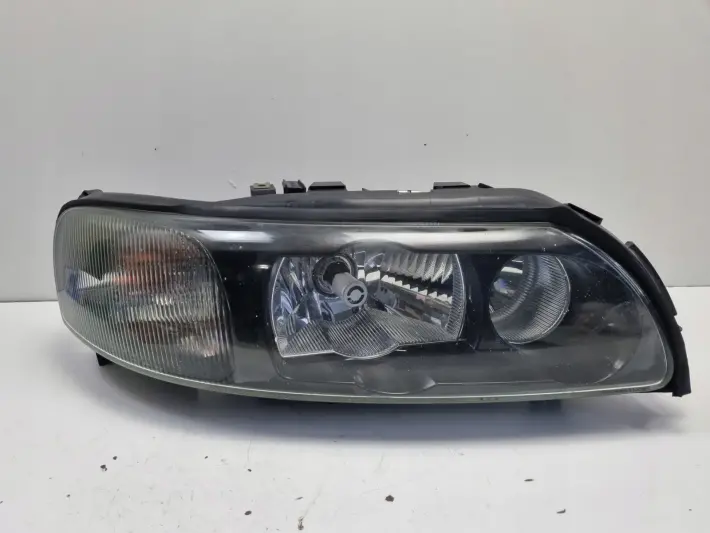 Volvo S60 I V70 II XENON PRZEDNIA LAMPA PRAWA prawy przód EUROPA KOMPLETNA