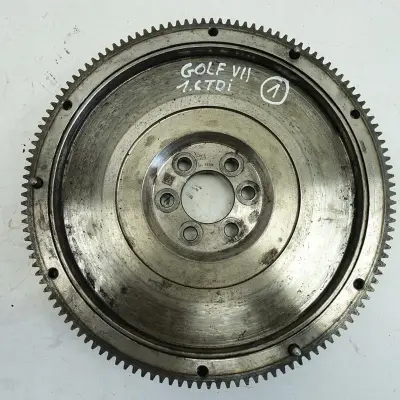 VW Golf VII 1.6 TDI KOŁO ZAMACHOWE 04L105269