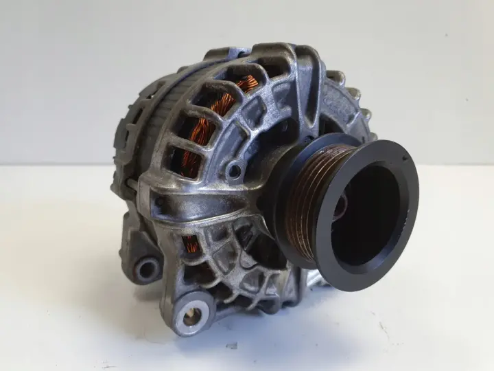 Volvo V90 II 2.0 D4 ALTERNATOR 30659580