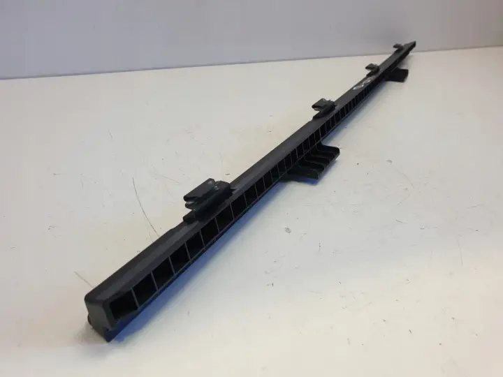 Mercedes W207 C207 A207 MOCOWANIE LISTWY PROGOWEJ