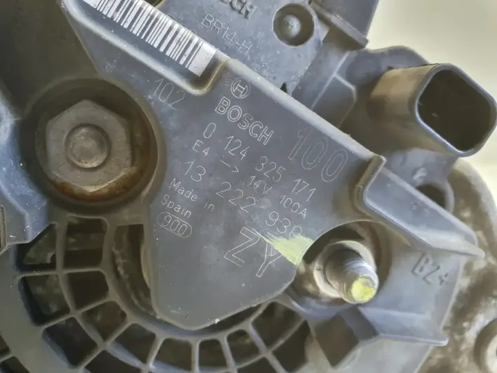 Opel Corsa D 1.2 16V ALTERNATOR 100A ZY 0124325171 bosch