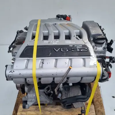 SILNIK KOMPLET Audi A3 II 8P 3.2 V6 250KM ładna kompresja BDB