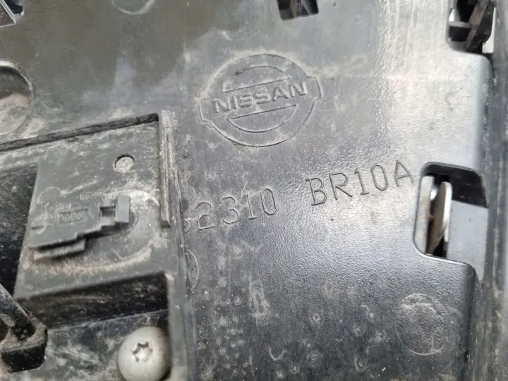 Nissan Qashqai J10 LIFT 09-13r KOMPLETNY PRZEDNI ZDERZAK przód KAMERA C30G