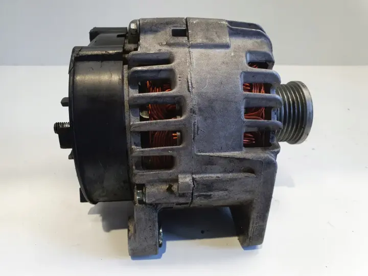 Opel Vivaro Trafic 2.0 DCI ALTERNATOR
