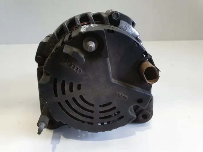 Audi A3 8L Golf IV Seat Leon 1.9 TDI ALTERNATOR Valeo 038903023S 120A
