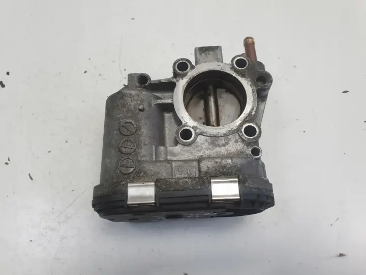 Opel Corsa C 1.2 1.4 16V PRZEPUSTNICA 0280750044 9157512