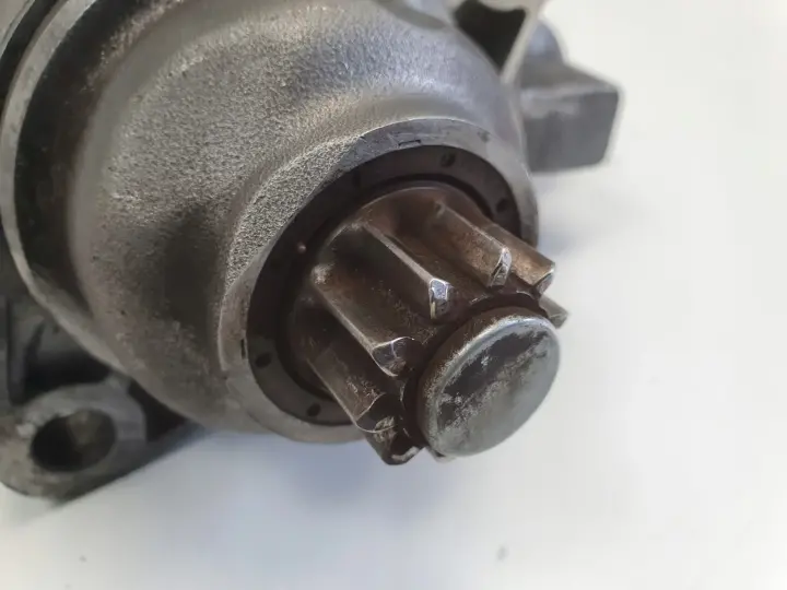Skoda Fabia I 1.9 SDI ROZRUSZNIK bosch 02T911023C