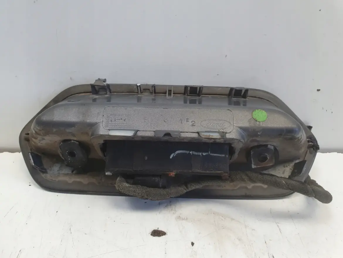 Ford Kuga I KLAMKA KLAPY BAGAŻNIKA Mikrostyk