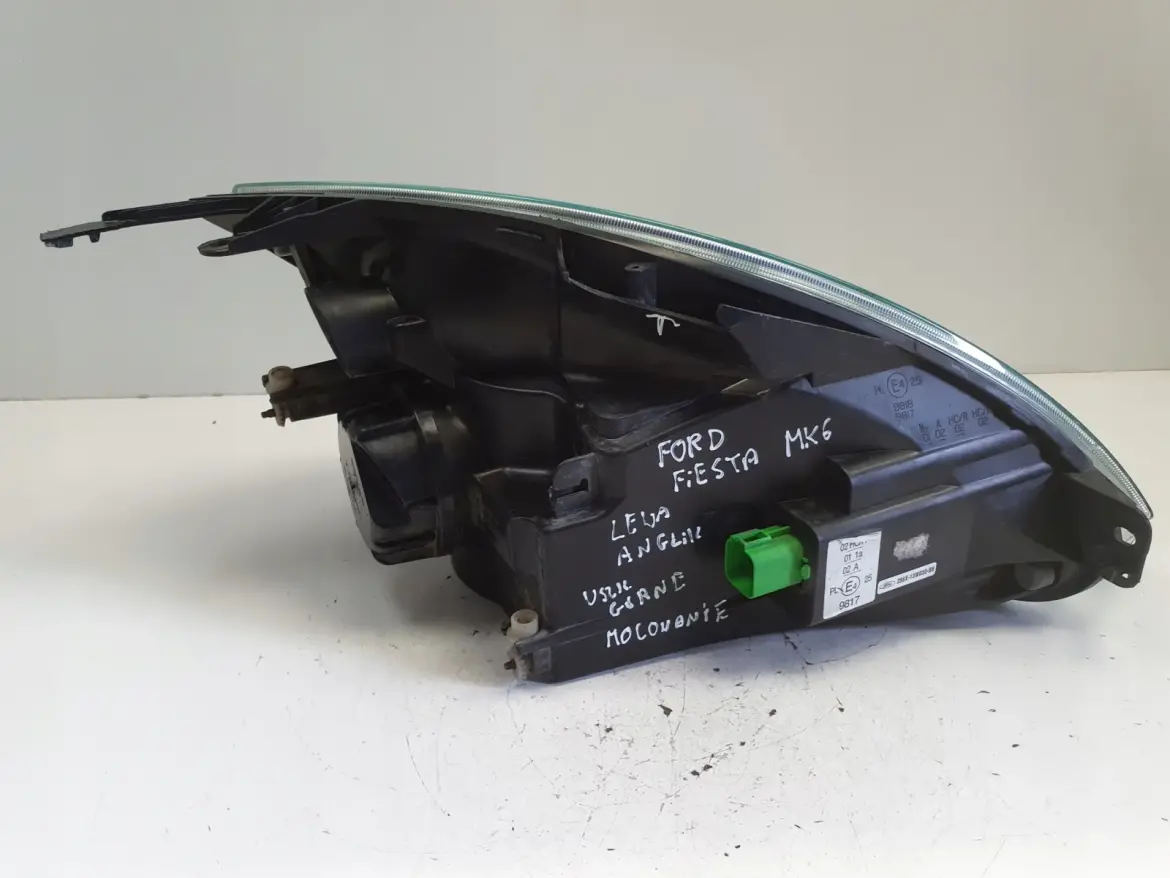 Ford Fiest Mk5 Mk6 VI PRZEDNIA LAMPA LEWA lewy przód anglik 2S6X-13W030-BH