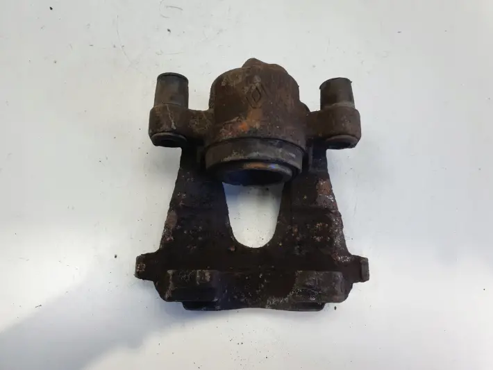 Renault Clio IV PRAWY PRZEDNI ZACISK HAMULCOWY przód pasażera P.P TRW