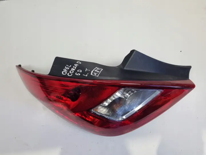 Opel Corsa D HTB 5D 06-11r TYLNIA TYLNA LAMPA LEWA lewy tył EUROPA 13188047