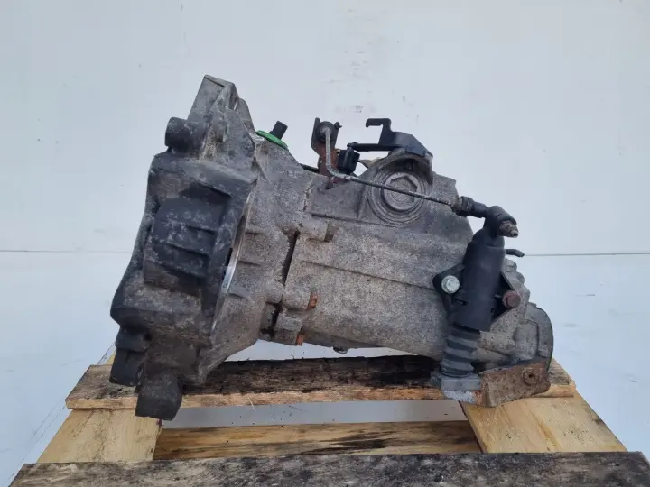 Audi A3 8L 1.6 16V SKRZYNIA BIEGÓW DUW manualna MANUAL