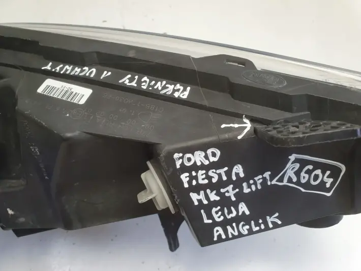Ford Fiesta Mk6 Mk7 Lift 12-17 PRZEDNIA LAMPA LEWA lewy przód anglik
