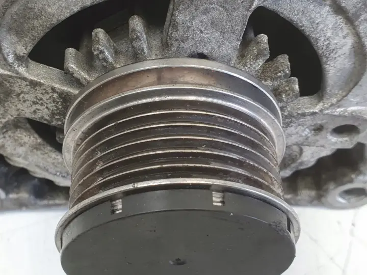 Ford Focus MK2 II 1.6 TDCI ALTERNATOR LRA02815