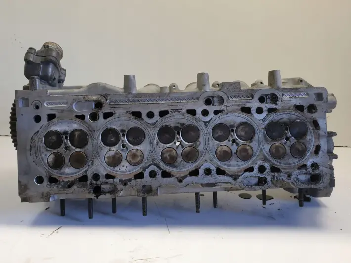 Volvo S60 2.4 D5 GŁOWICA CYLINDRÓW 08692974002